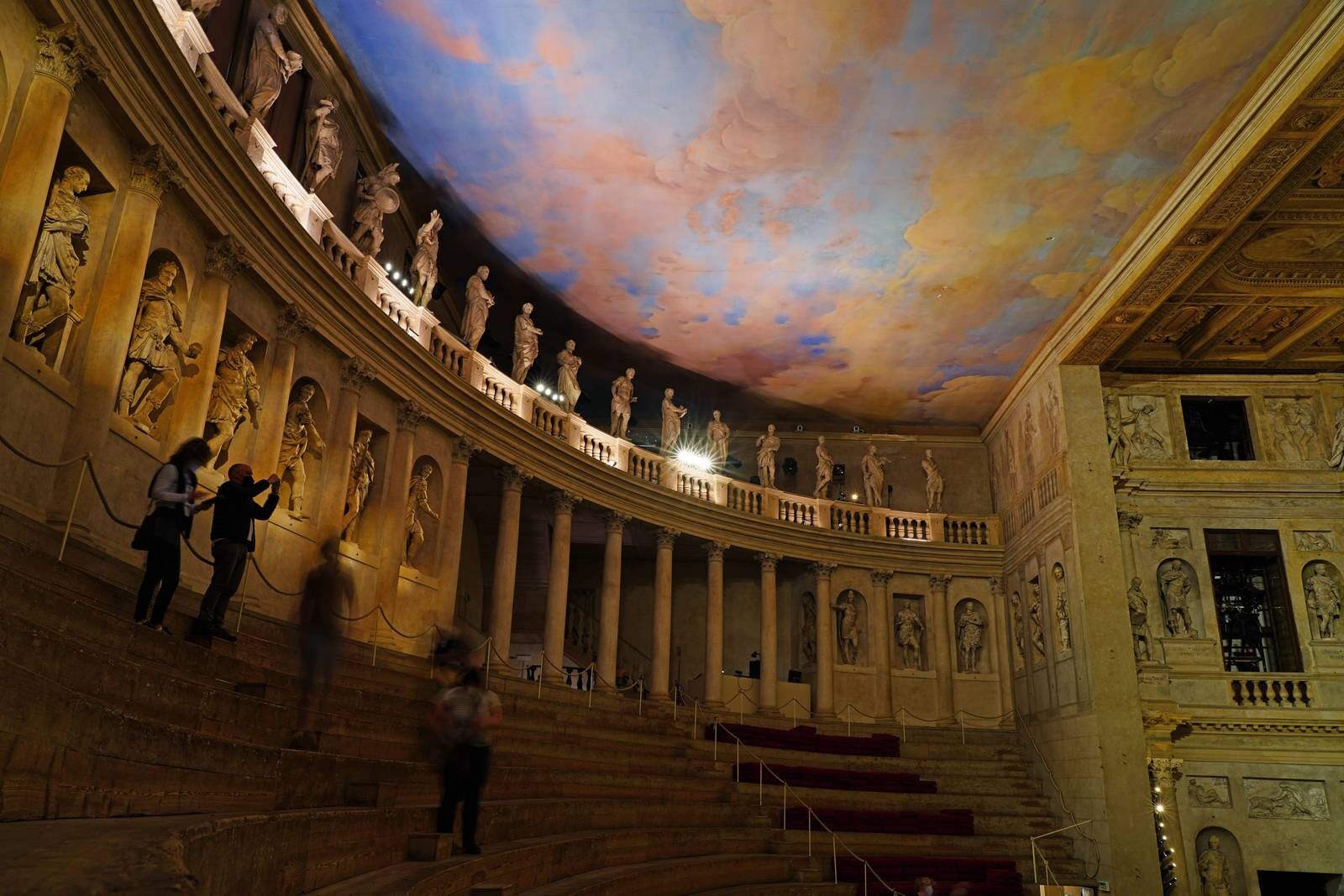 teatro-olimpico-1.jpg